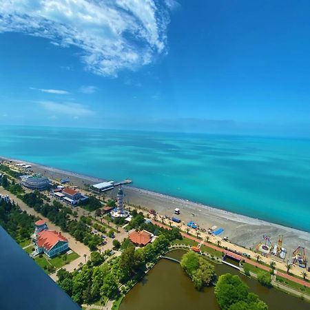 Orbi City Batumi Sea View Aparthotel Extérieur photo