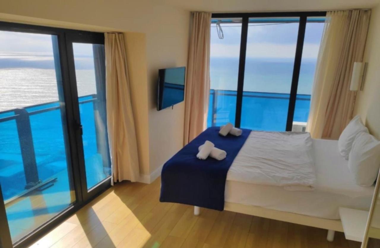 Orbi City Batumi Sea View Aparthotel Extérieur photo