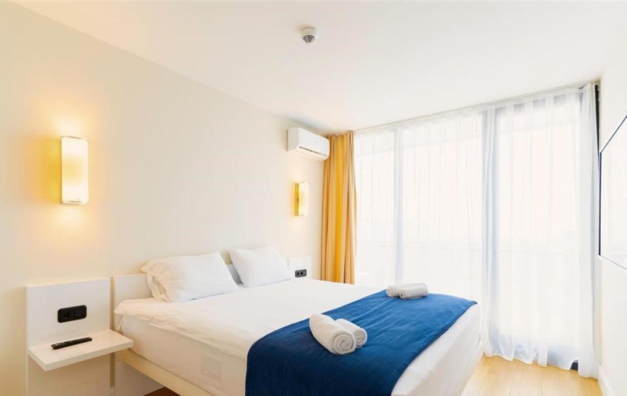 Orbi City Batumi Sea View Aparthotel Extérieur photo